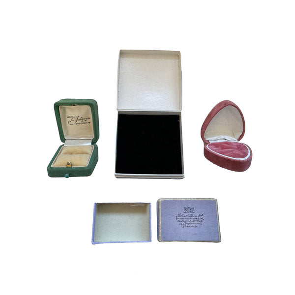 4 jewellery boxes with velvet and cardboard interior