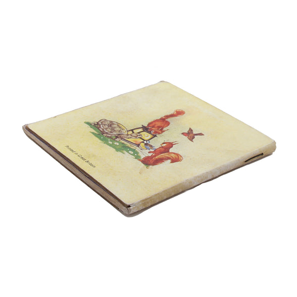 A small illustrated book of Snow White and the 7 Dwarfs