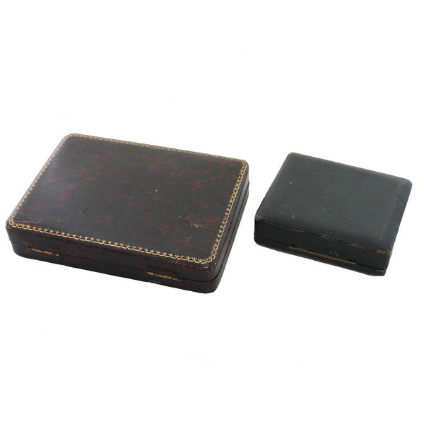 A set of 2 display boxes for necklace and cufflinks brown and grey